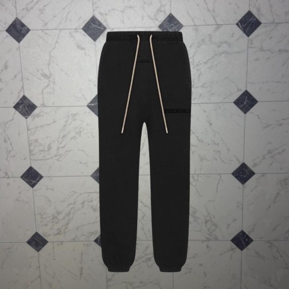 Essentials Fear of God Jet Black Cuffed Sweatpants NWT Size S